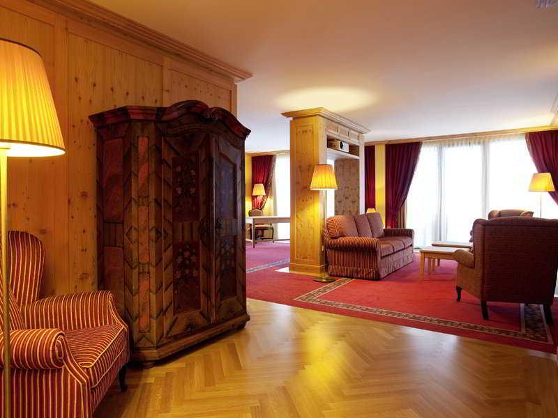โรงแรมเคมปินสกี้ ดาส ติโรล ยอคแบร์ก ภายนอก รูปภาพ Interior of the hotel
