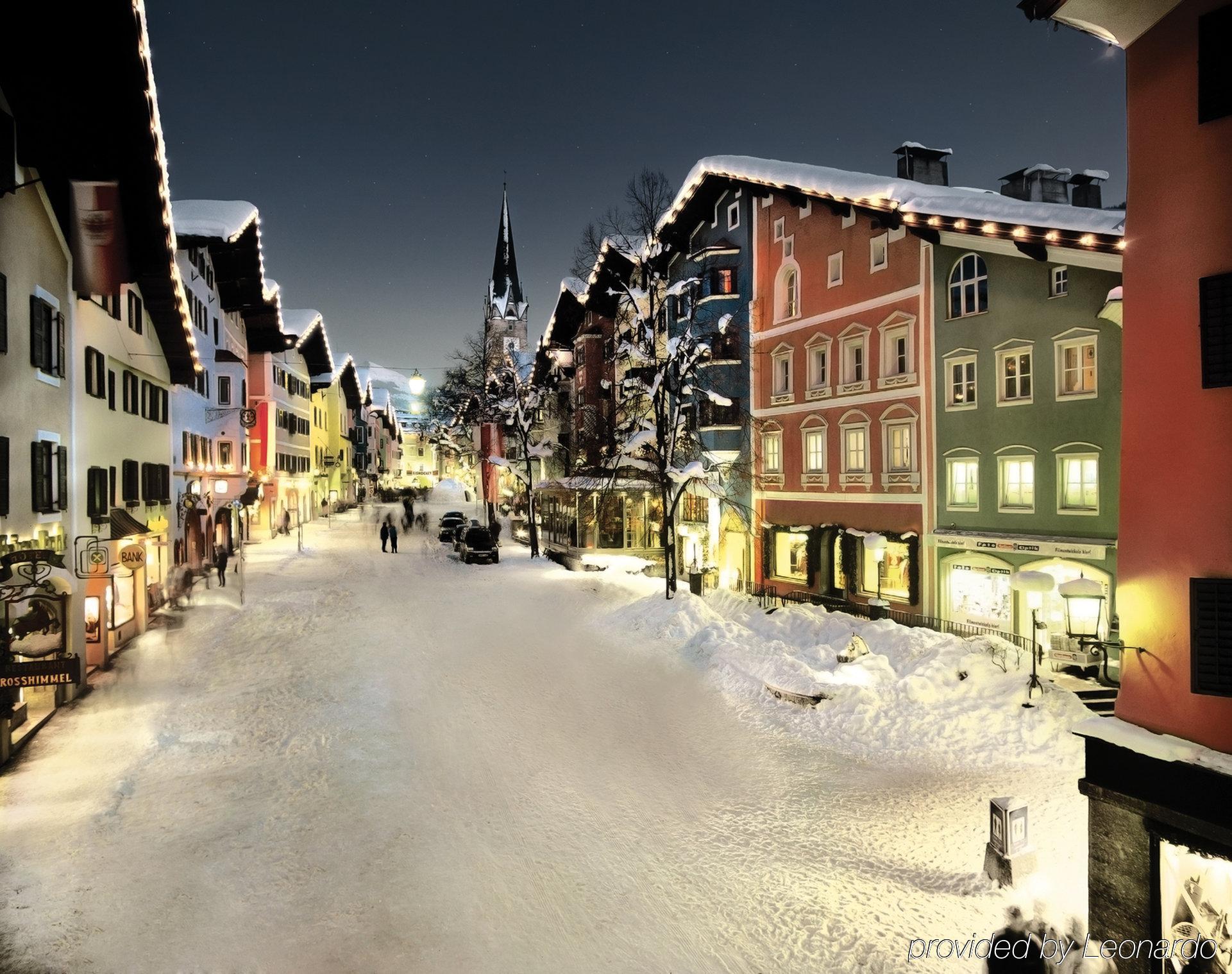 โรงแรมเคมปินสกี้ ดาส ติโรล ยอคแบร์ก ภายนอก รูปภาพ The main street of the resort